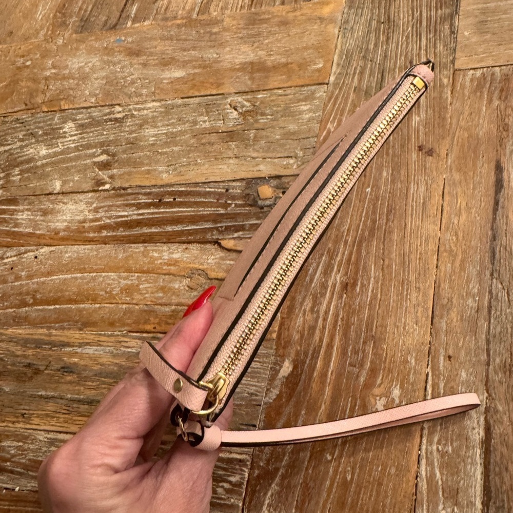 Kate Spade ♠️ birds of a feather Pink Wristlet - Picture 5 of 10
